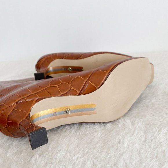 Sam Edelman NWOT women's Lolita Leather Pull-on Ankle Boot, Crocodile, Brown 7.5 - Picture 9 of 9